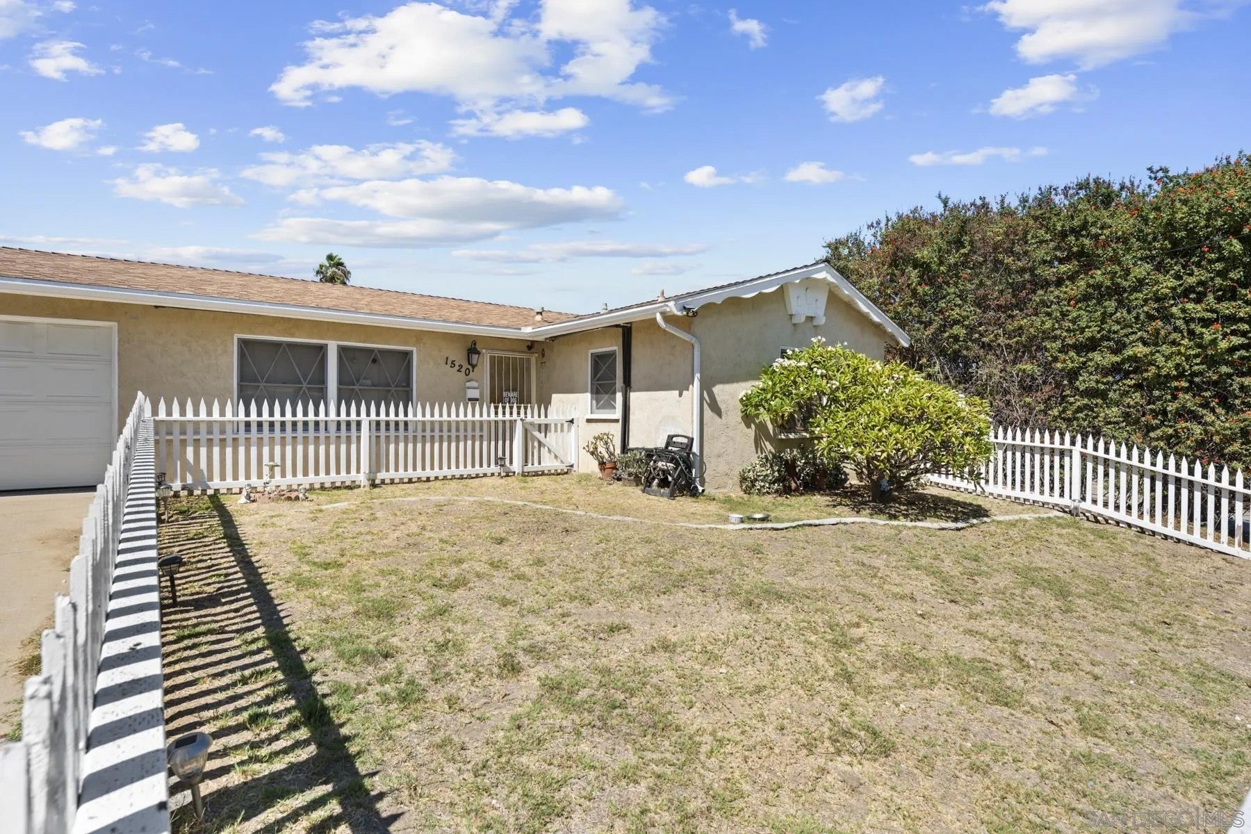 1520 Tarleton St — photo