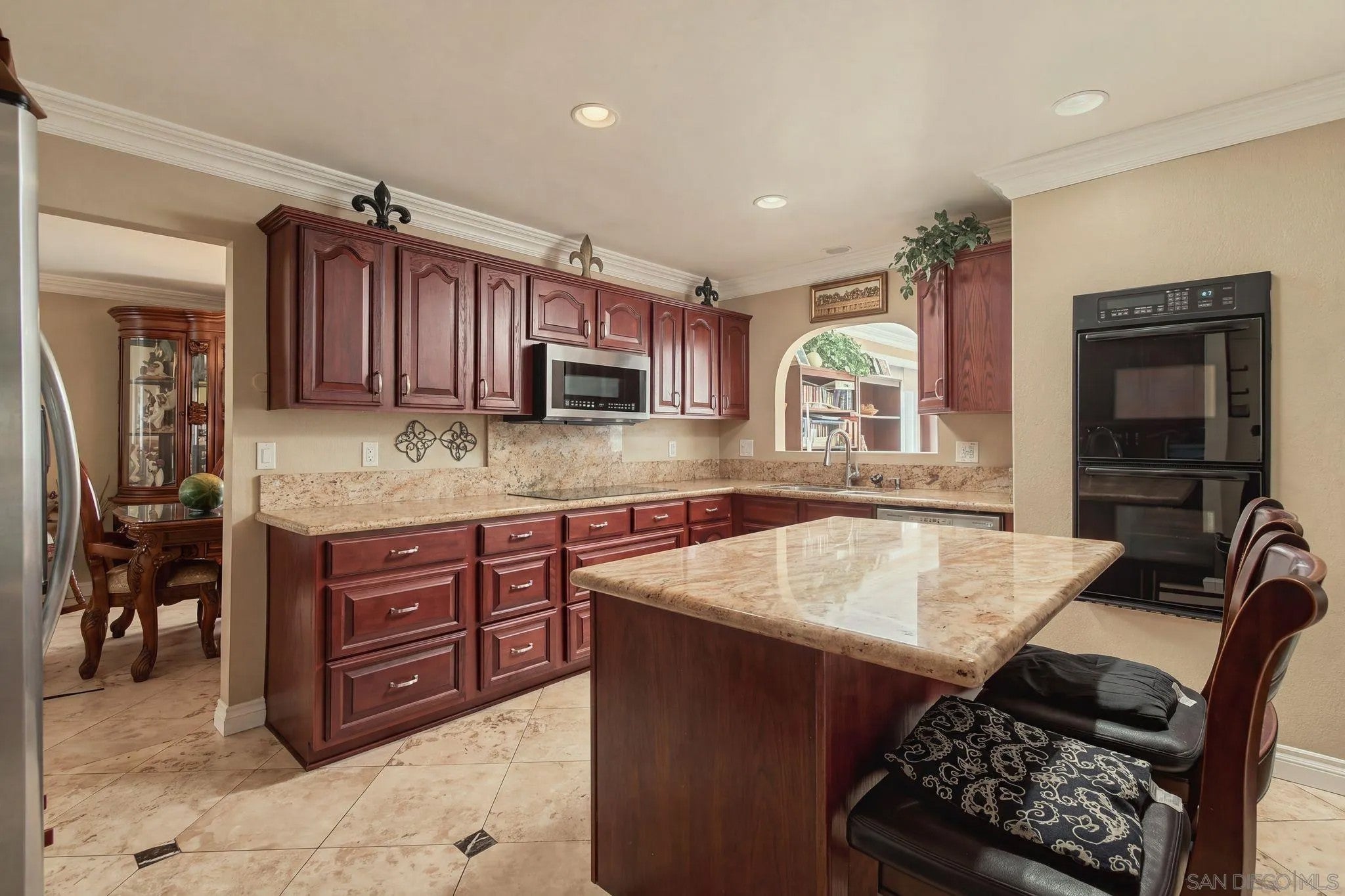 11322 Surco Dr — photo