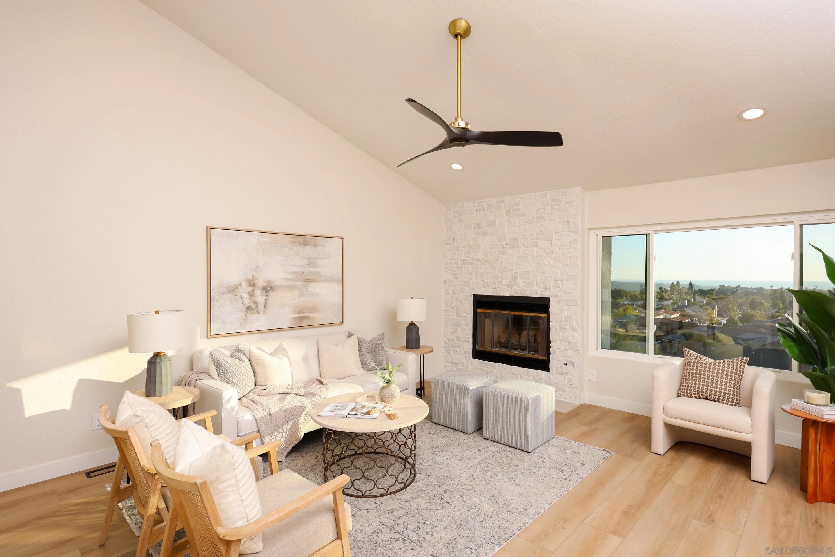 6603 Santa Isabel St #C — photo