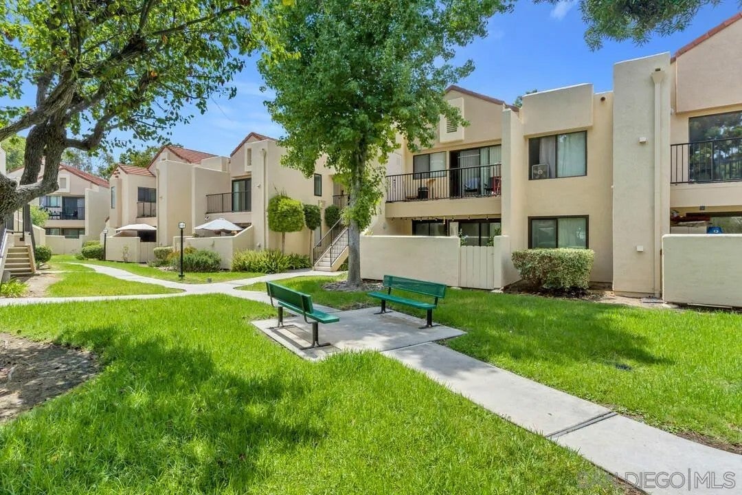 10805 Camino Ruiz 36 — photo