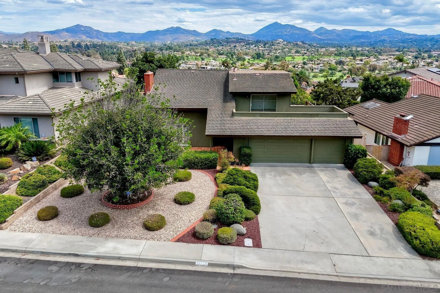 17367 Bernardo Center — photo