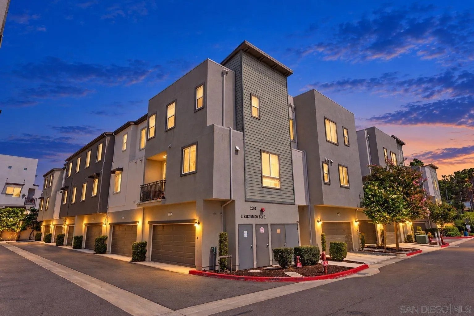 2564 S Escondido Blvd 512 — photo