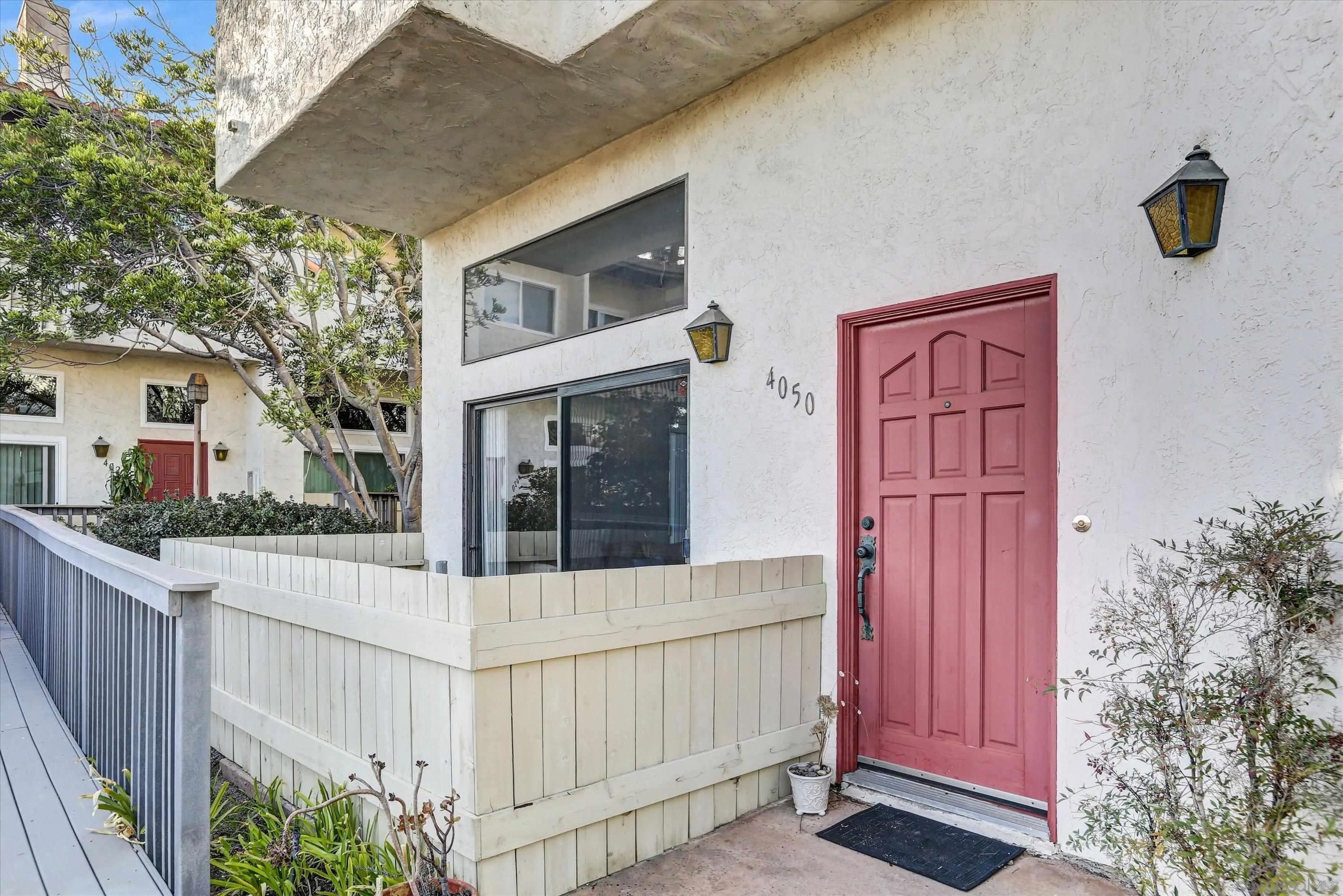4050 La Jolla Village Drive — photo