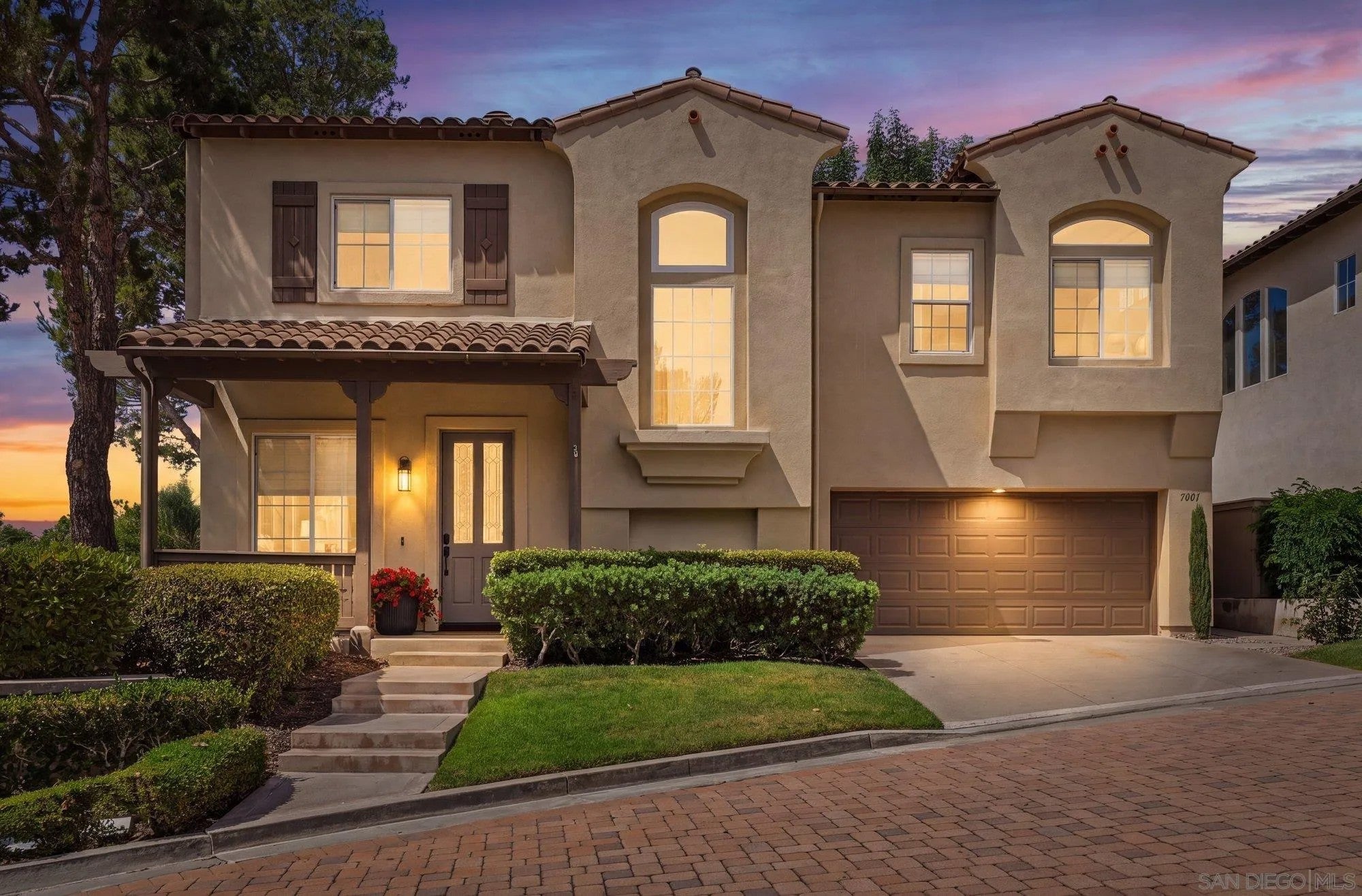 7001 Surfbird Circle — photo