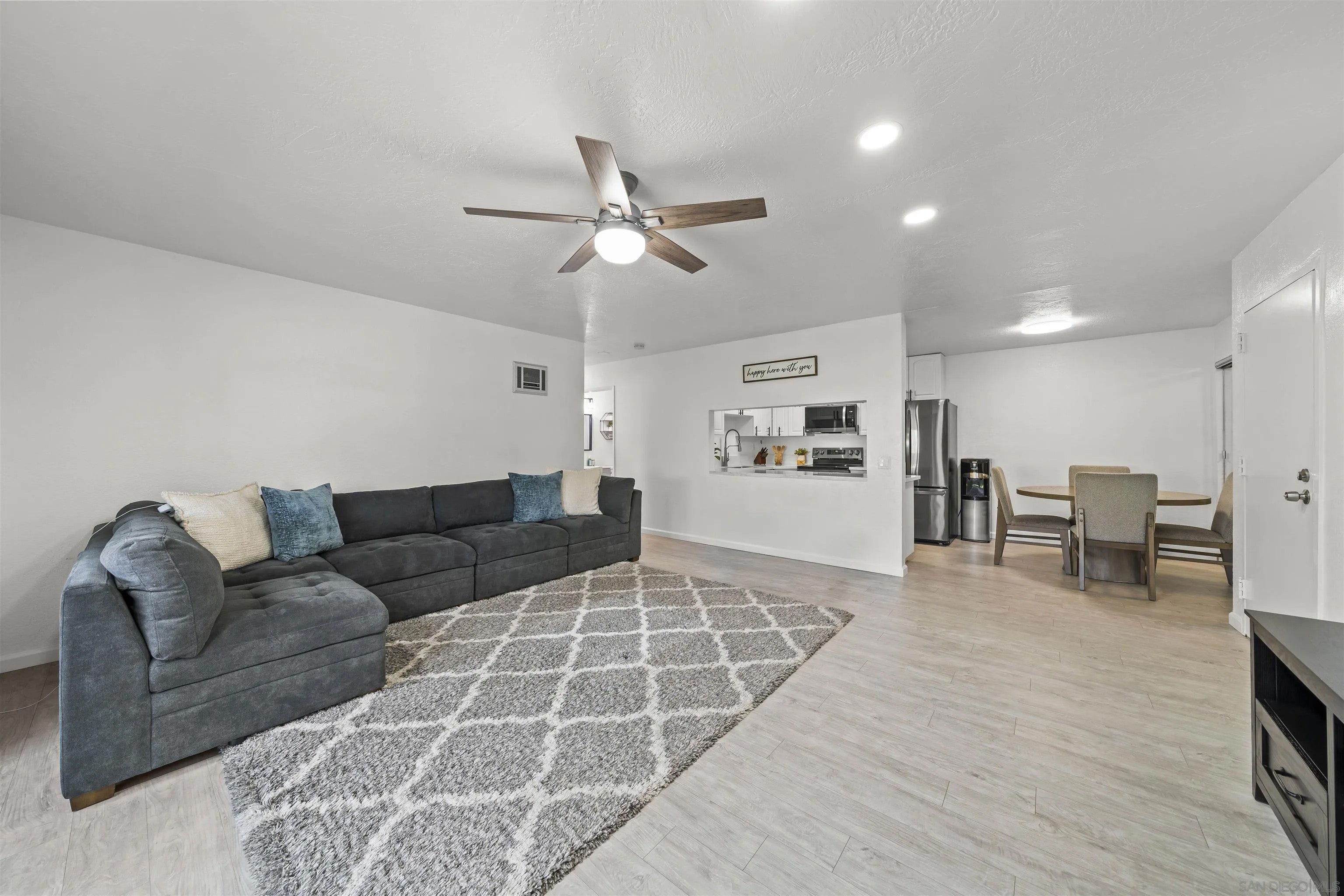 598 Telegraph Canyon Rd D — photo