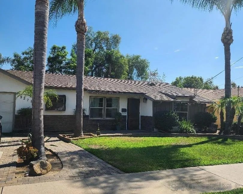 9373 Willowgrove Ave. — photo