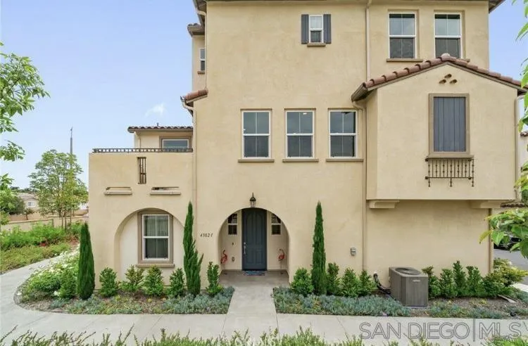 4382 Pacifica Way Unit 1 — photo