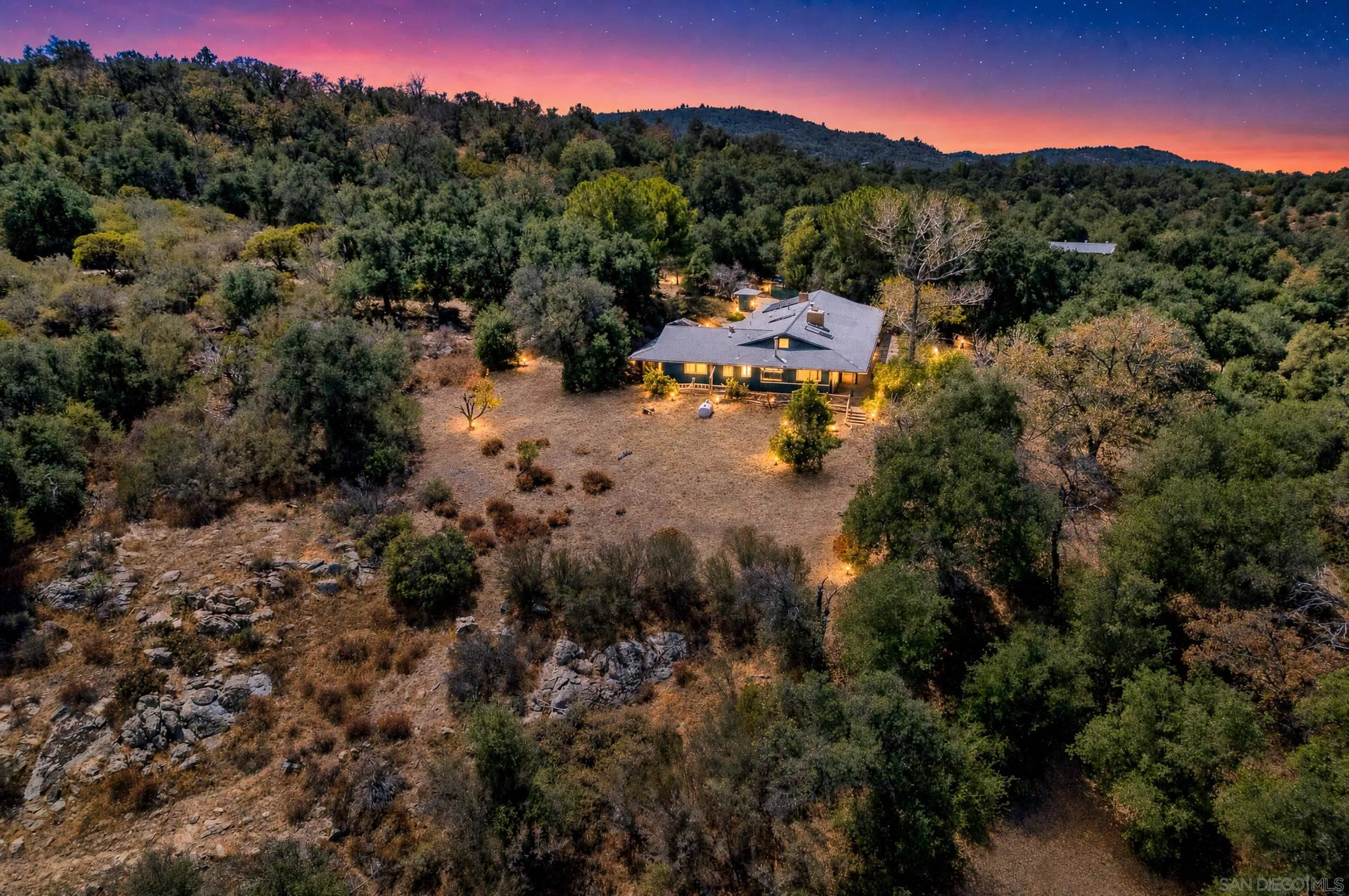 3525 Deer Lake Park Rd — photo
