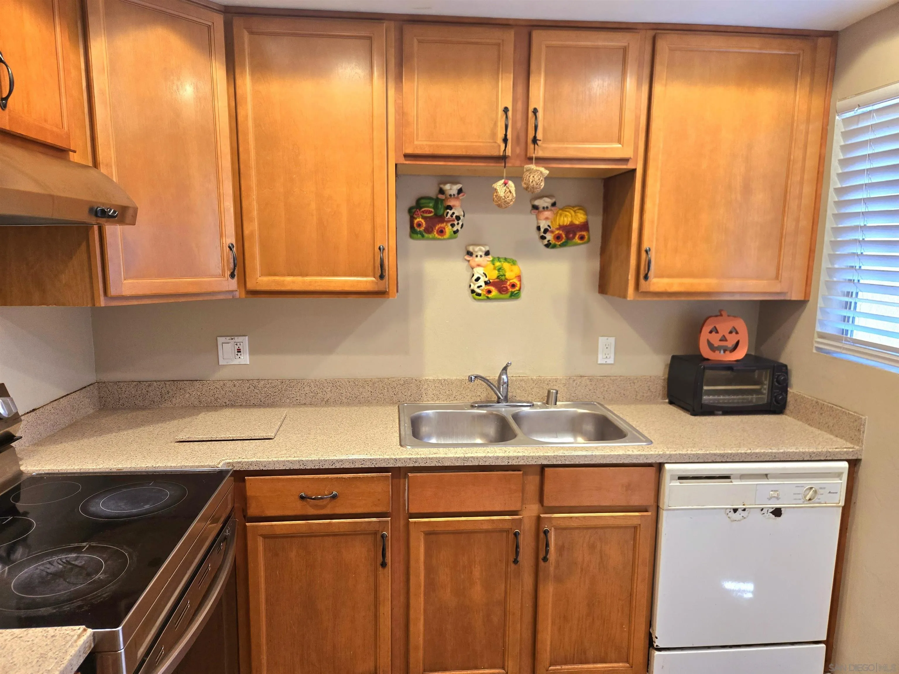 475 N Midway Dr Unit 236 — photo