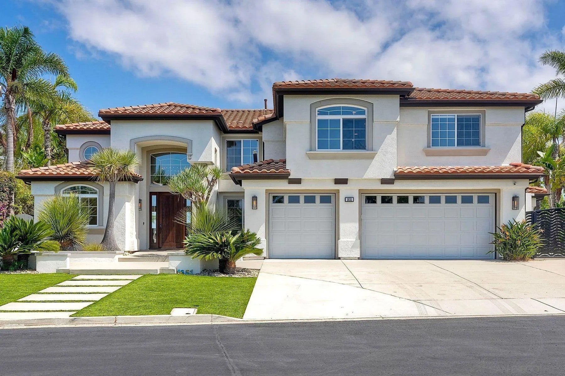 1651 Bella Laguna Court — photo