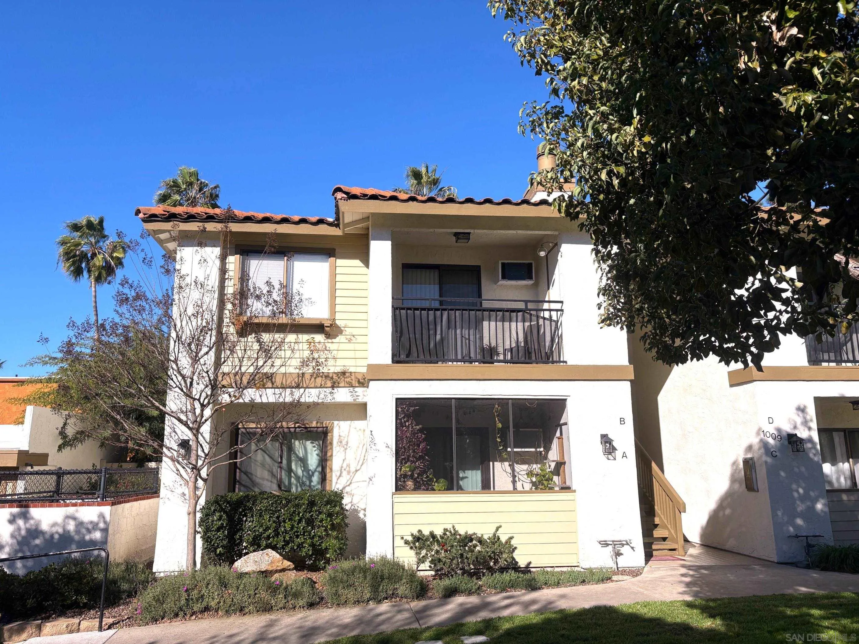 1009 S Sunshine Ave Unit B — photo