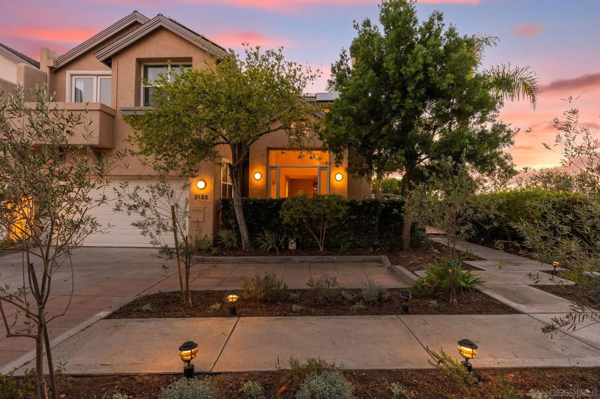 3152 Levante St — photo