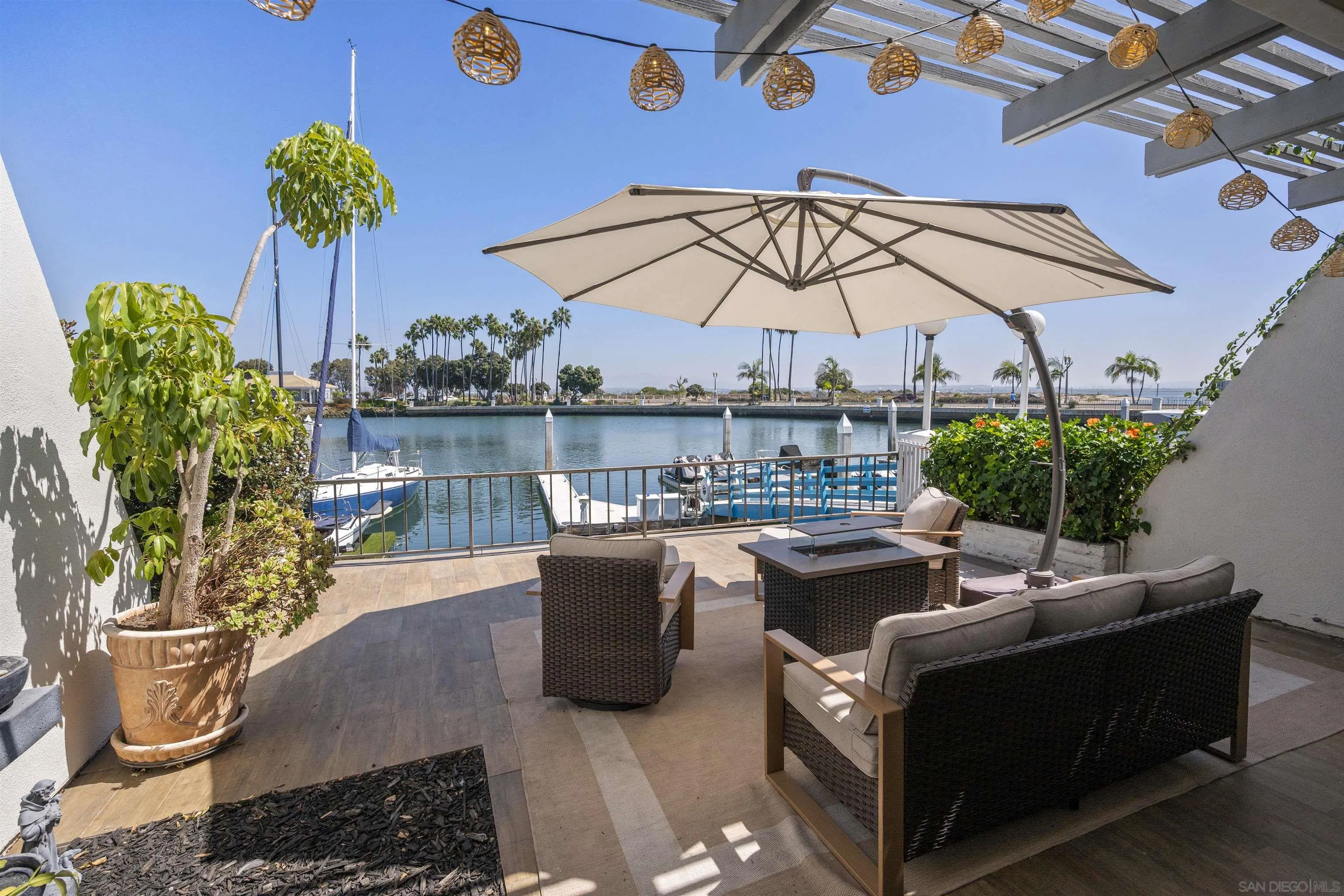 13 Antigua Court — photo