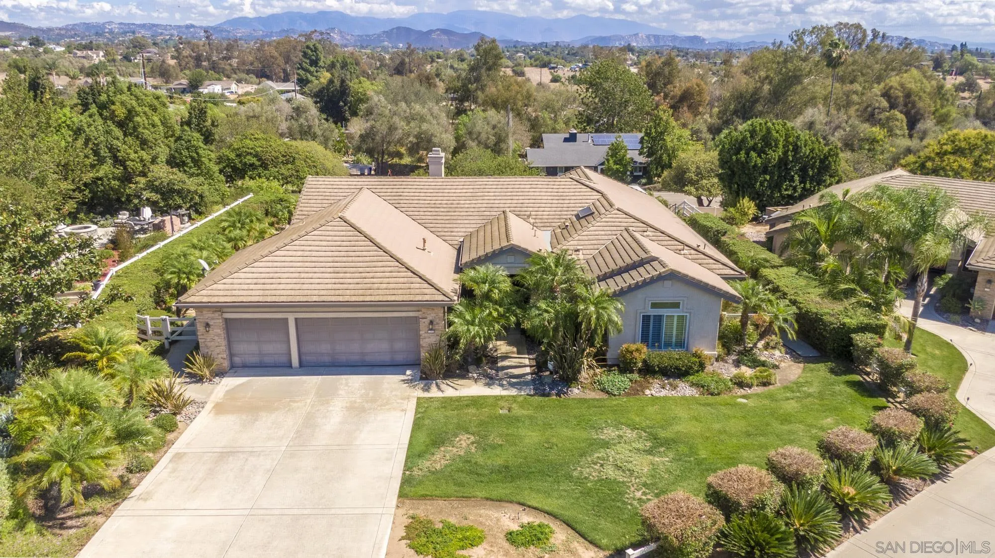 1202 Calle Sonia — photo