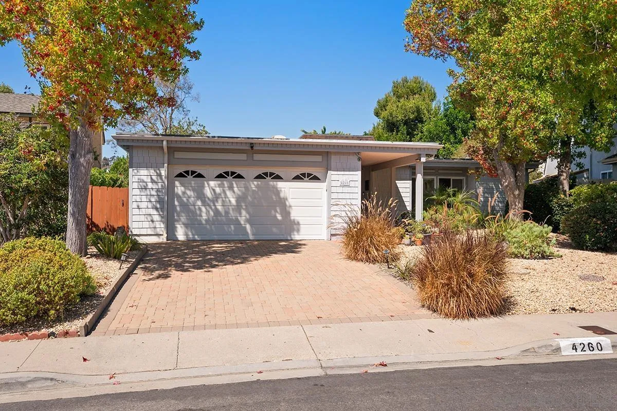 4260 Karensue Avenue — photo