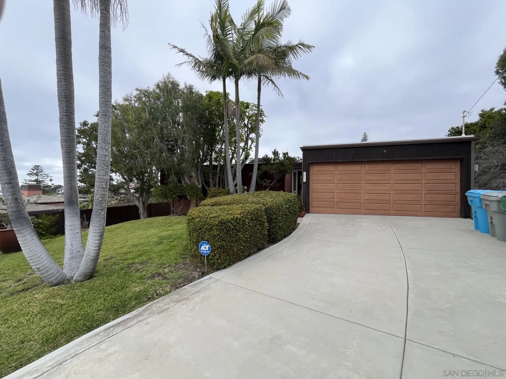 5943 La Jolla Corona Drive — photo