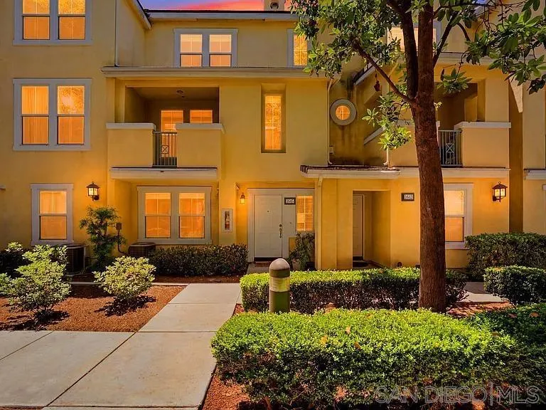 1645 Burr Oak Pl — photo