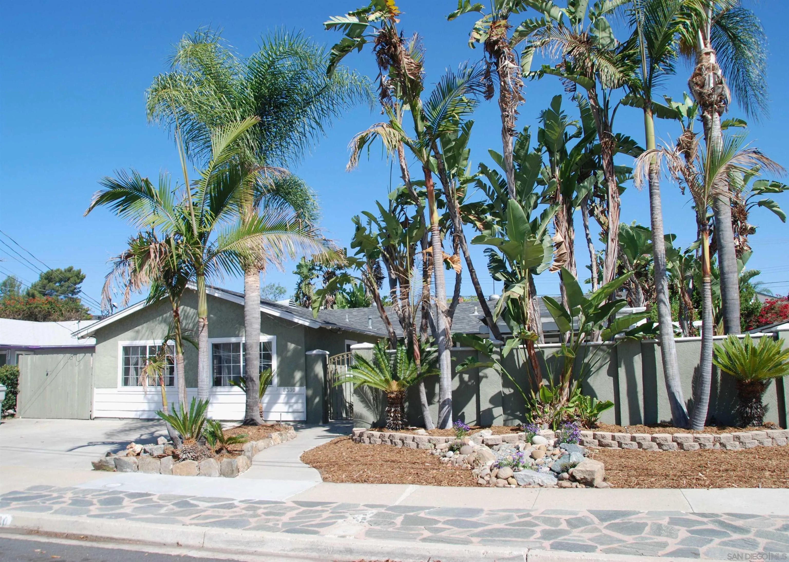 8330 Beaver Lake Dr — photo