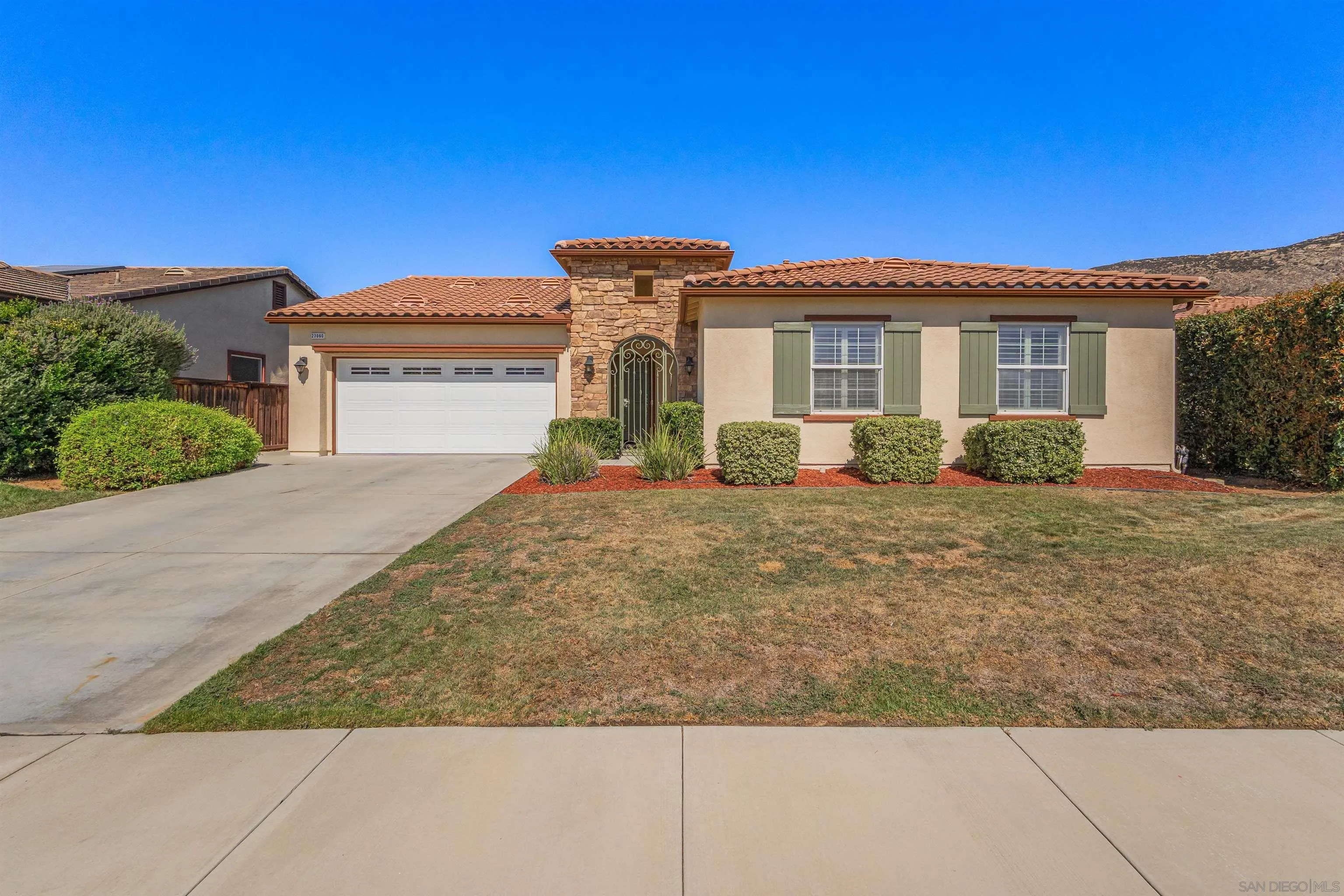 23060 Sienna Ln — photo