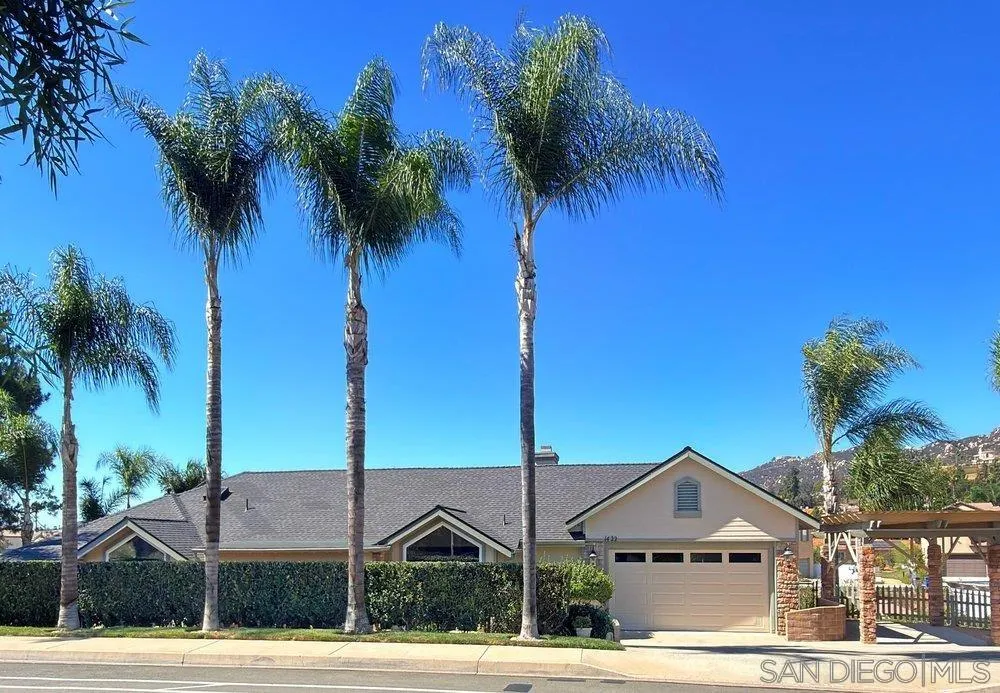 1422 W Country Club — photo