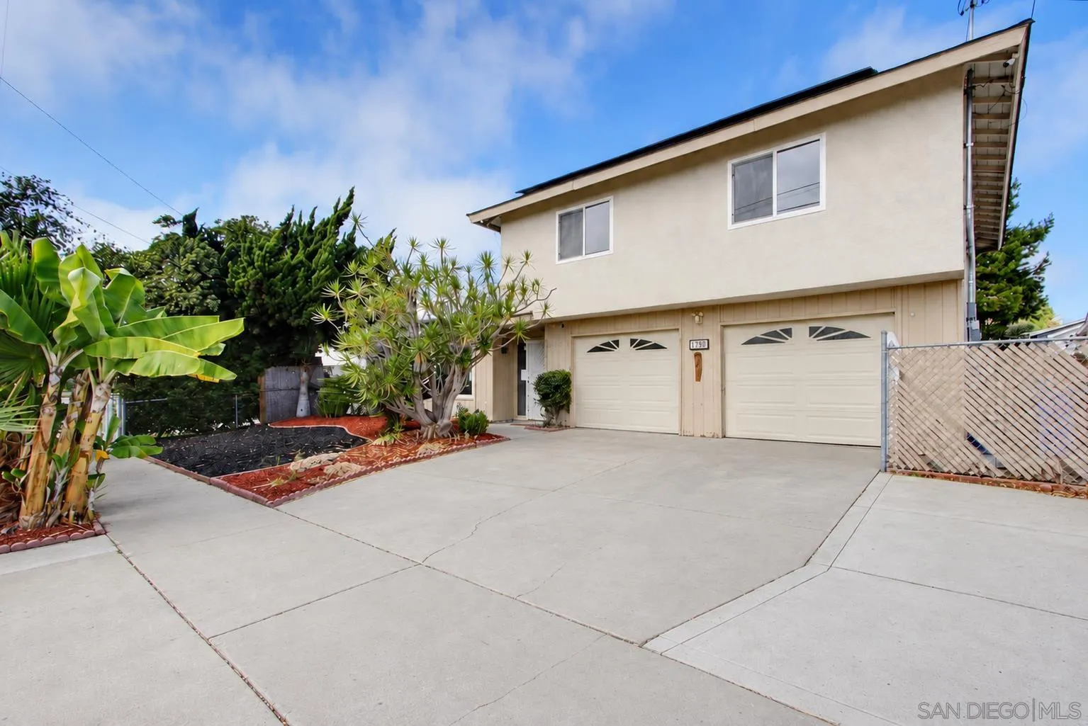 2190 Greenbrier Drive — photo