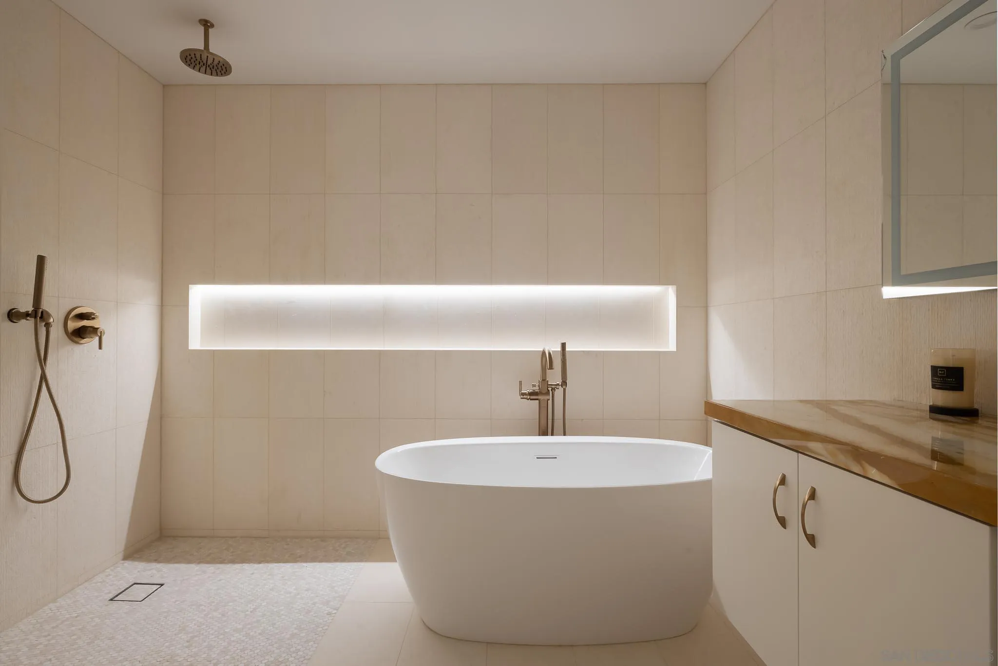 4007 Canario Unit E — photo
