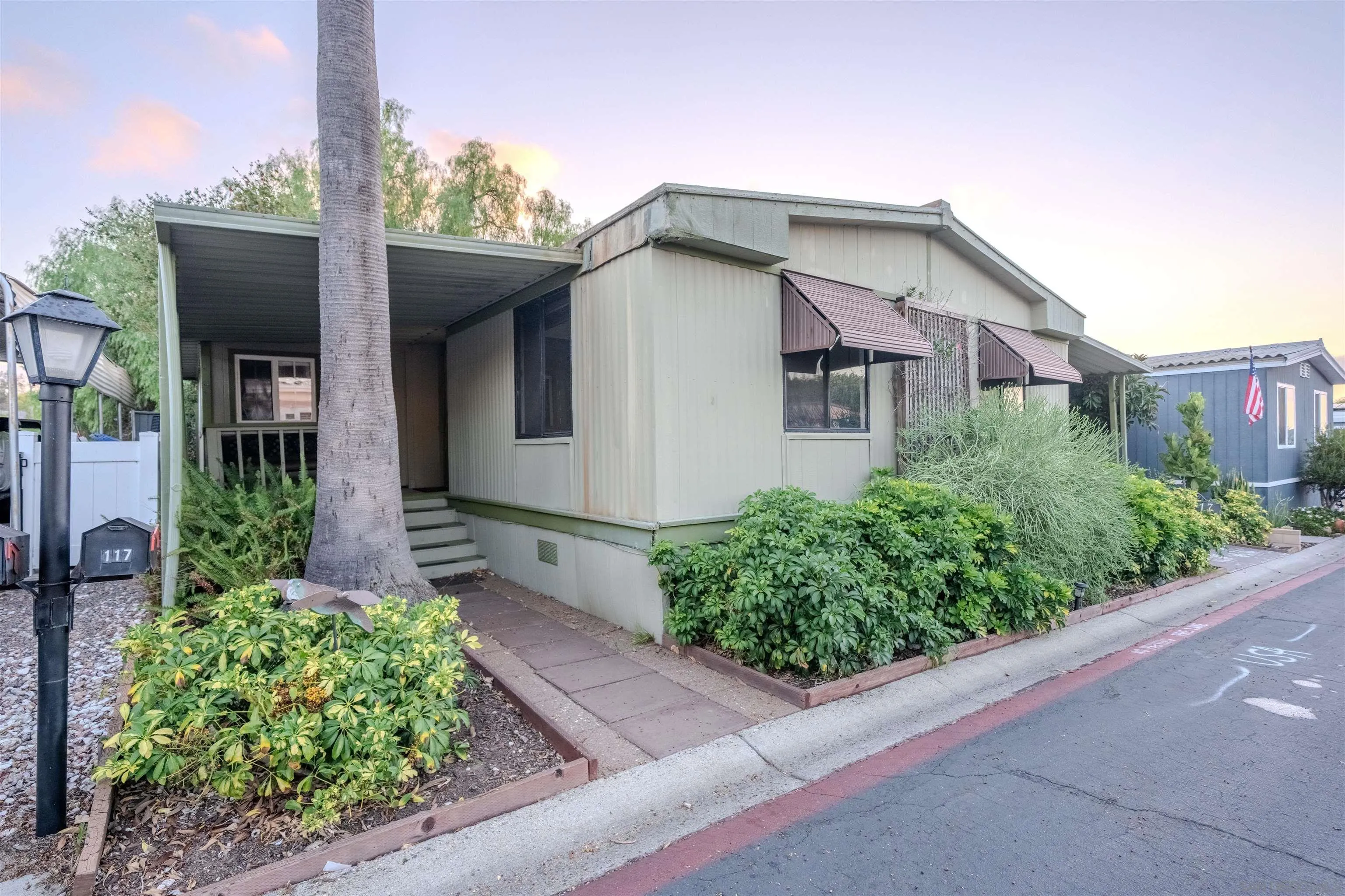 155 Las Flores Dr Unit 117 — photo