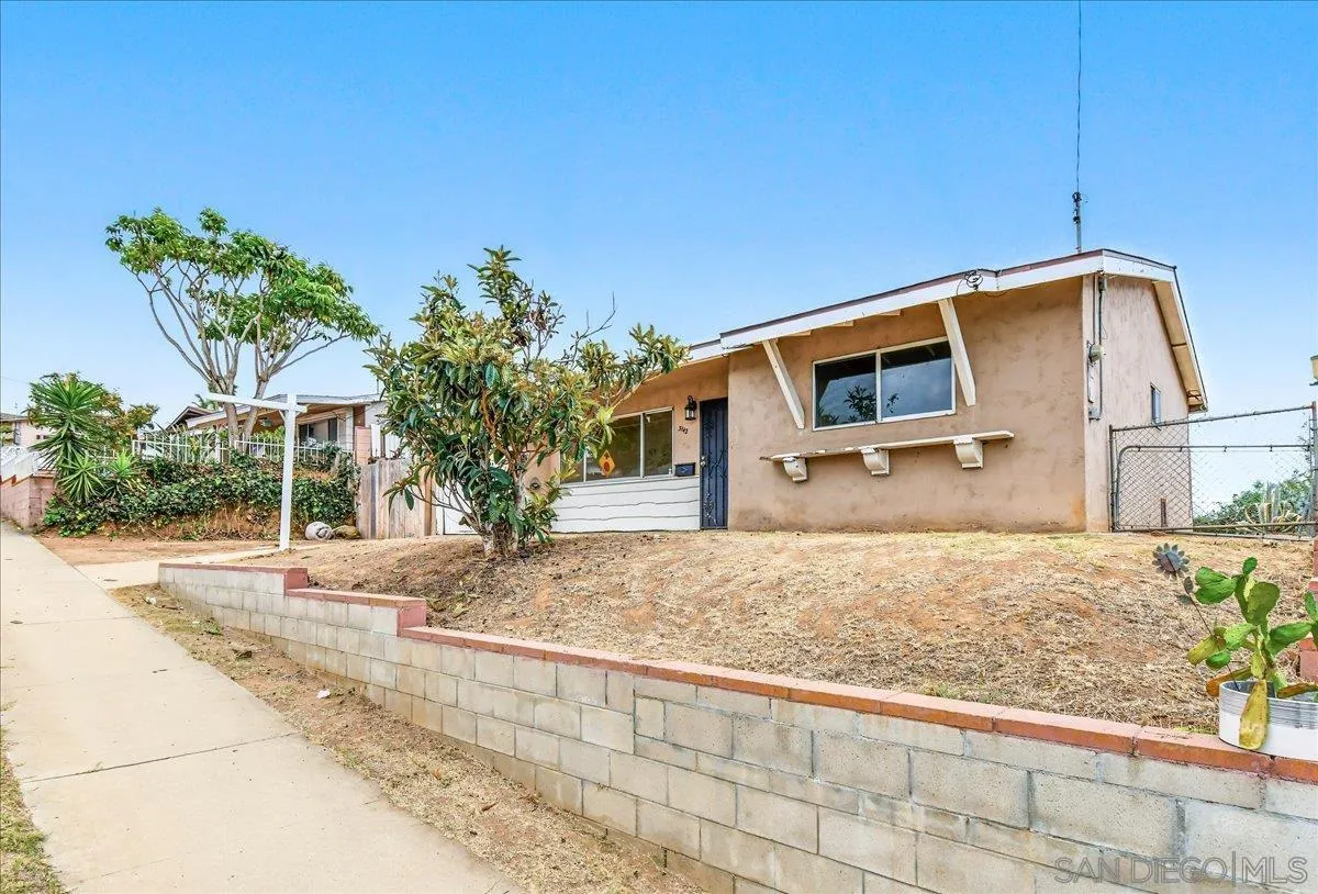 3142 Cagle Street — photo