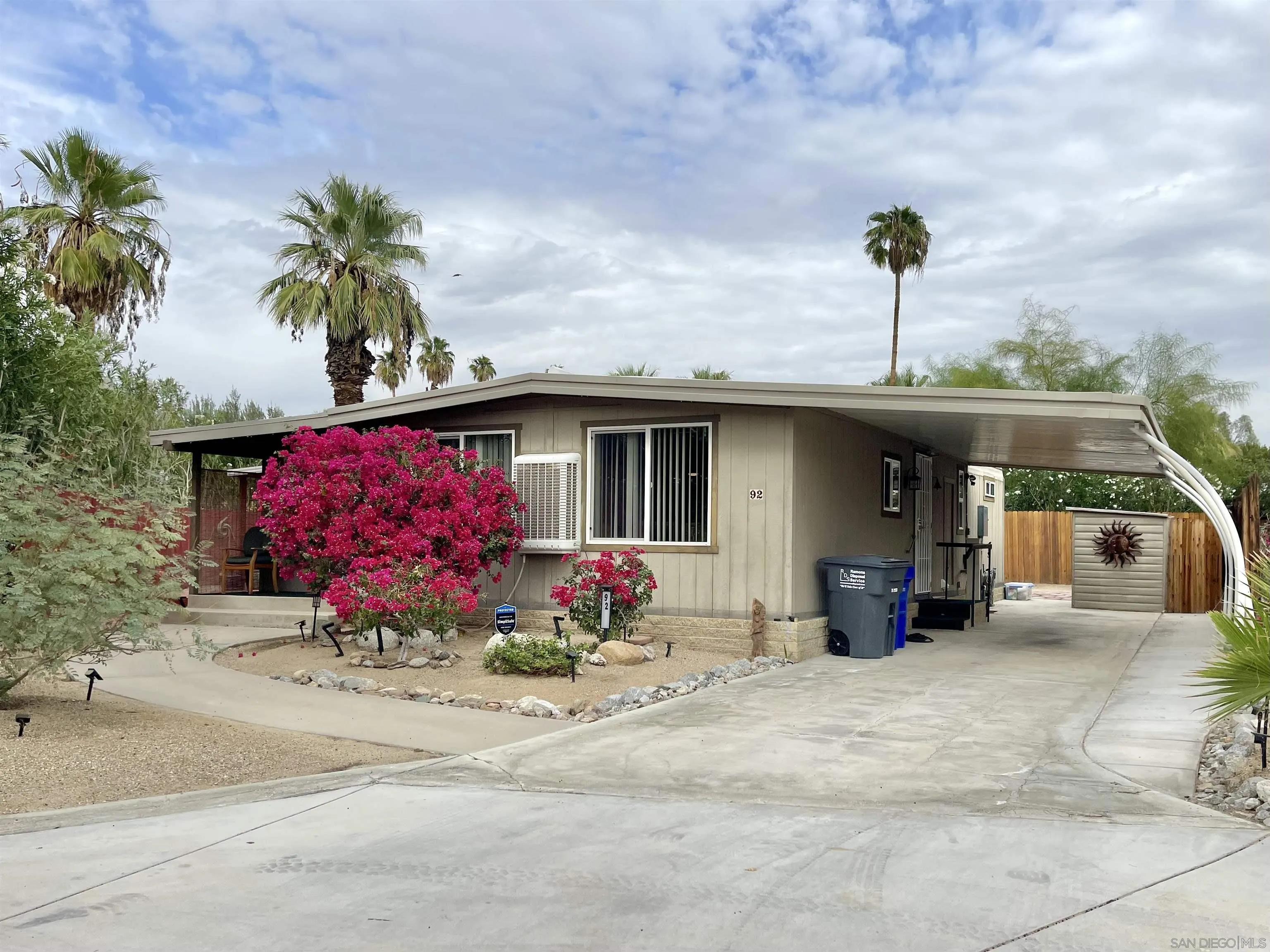 1010 Palm Canyon Dr Unit 92 — photo