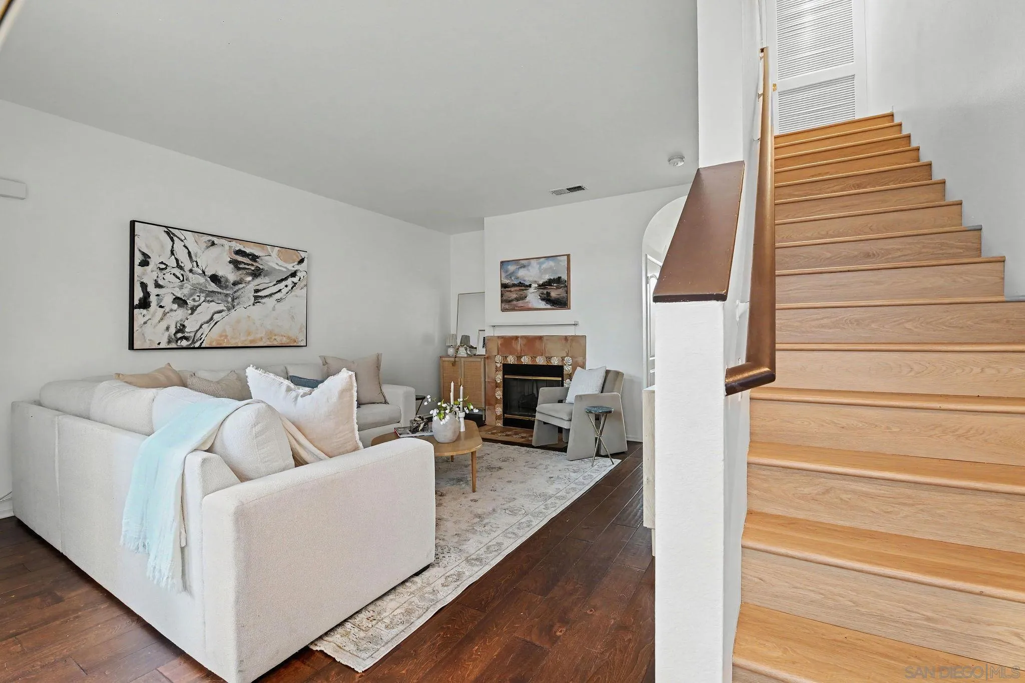 1441 Robinson Ave — photo