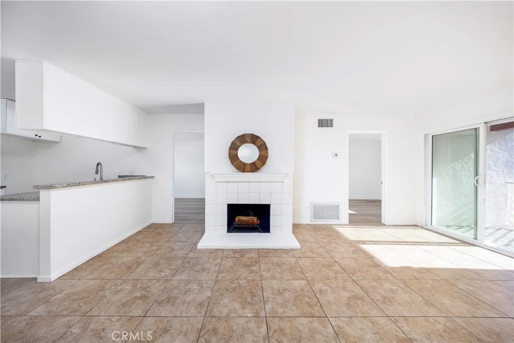 23611 Golden Springs I12 — photo