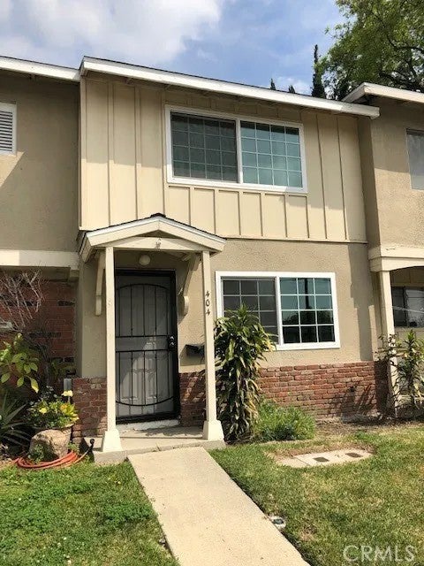 404 N Cerritos — photo