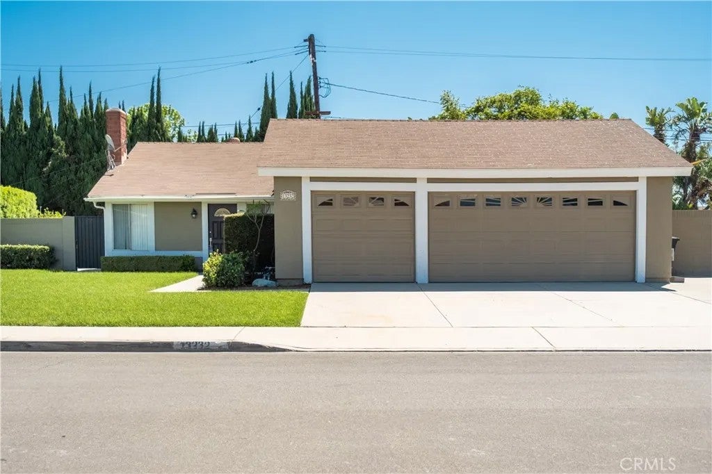 13232 Marshall — photo