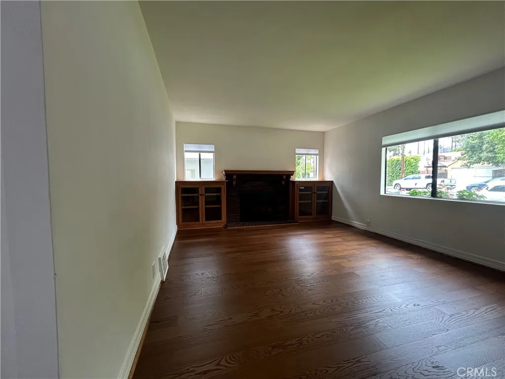 214 E Stocker Street, Glendale, CA 91207 — photo 2