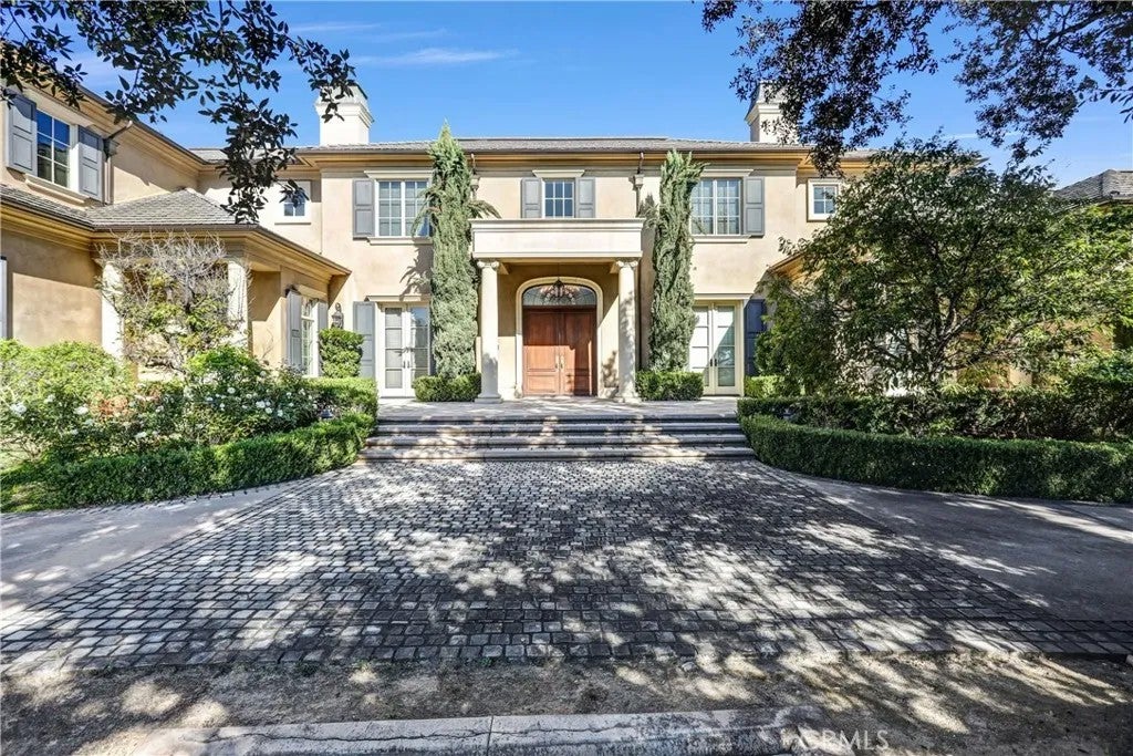 729 Anoakia — photo