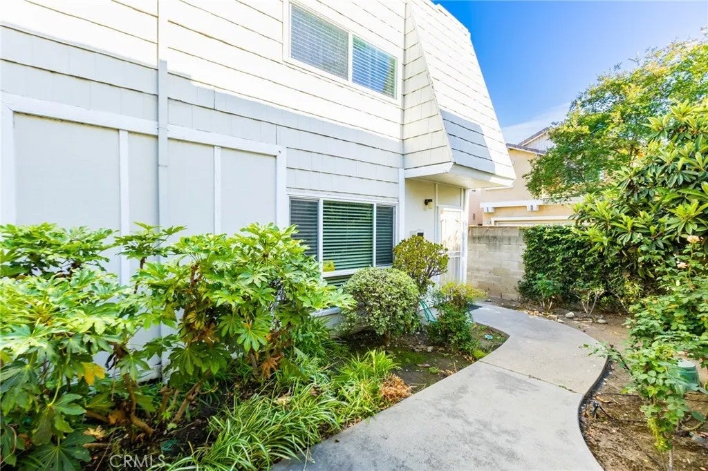 1434 Highland Avenue 8 — photo