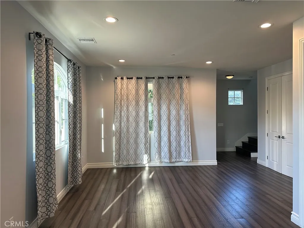 683 N 1st Avenue Unit D — photo