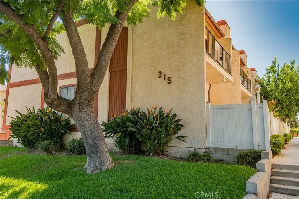 315 S Sierra Madre Boulevard G — photo