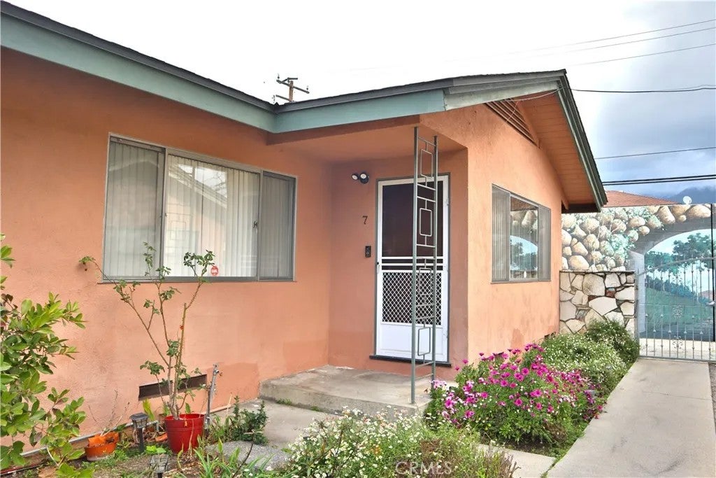 809 Fairview Avenue 7 — photo