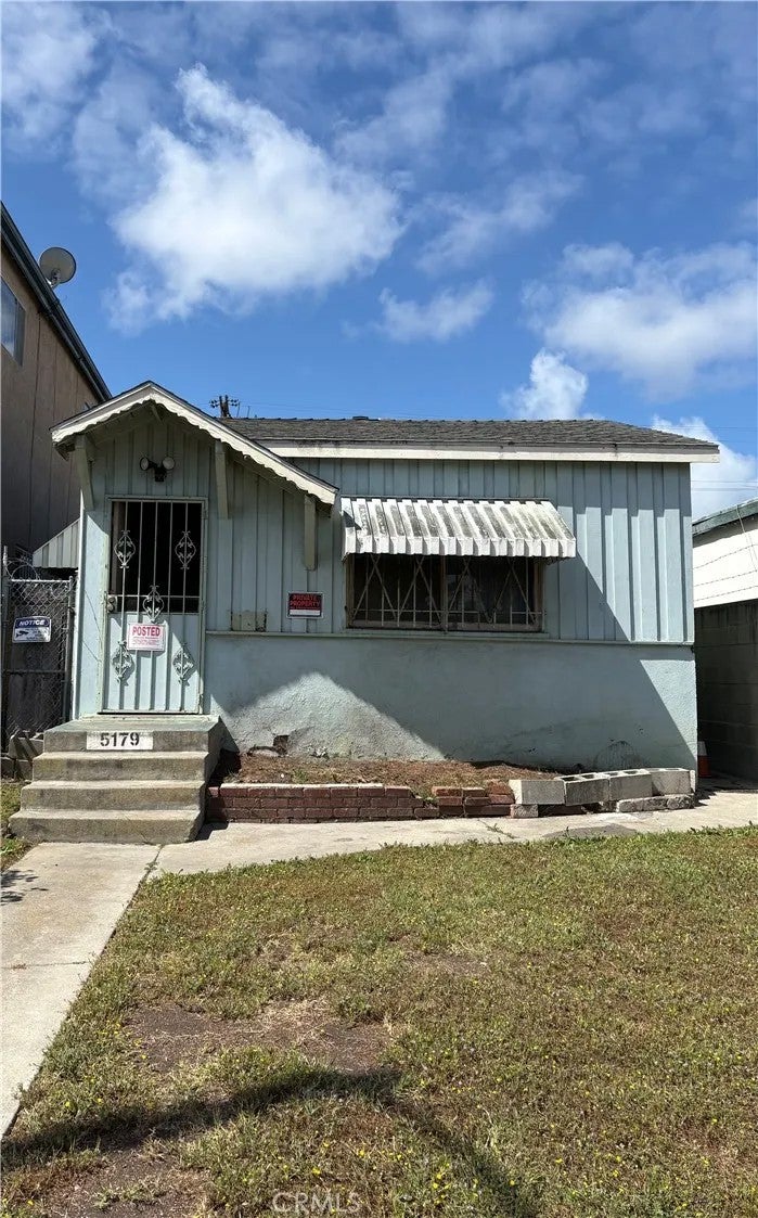 5179 Inglewood Blvd. — photo