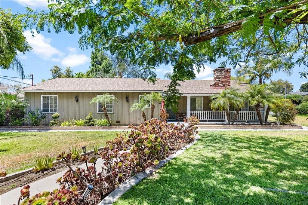 1691 S Santa Anita — photo