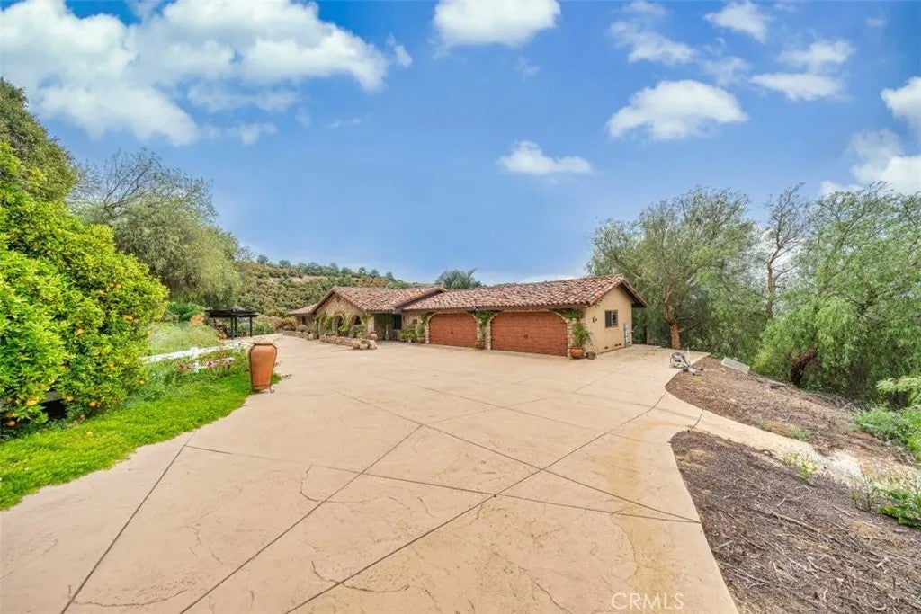 24405 Fuerte Road — photo