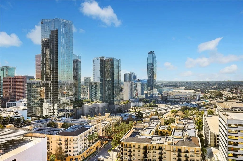 1100 Wilshire Boulevard 3309 — photo