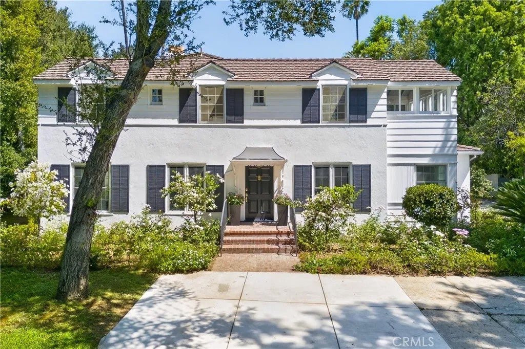 275 Arbolada Dr — photo
