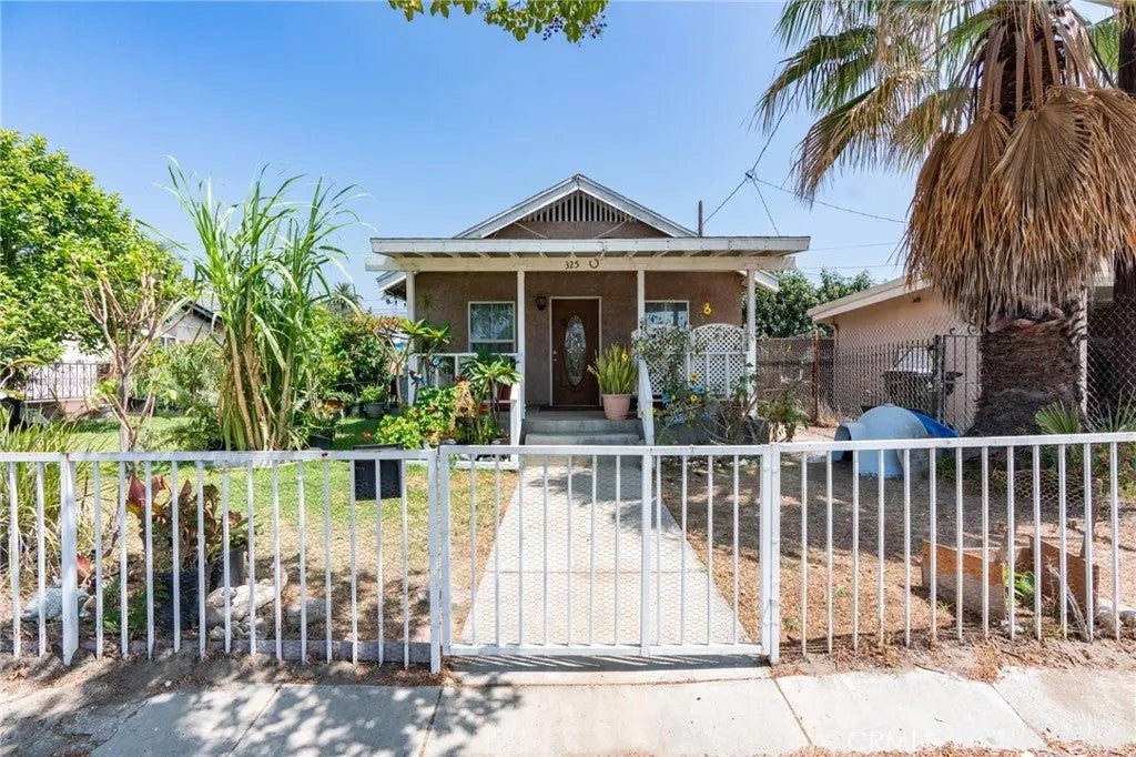 325 W Crescent Drive — photo