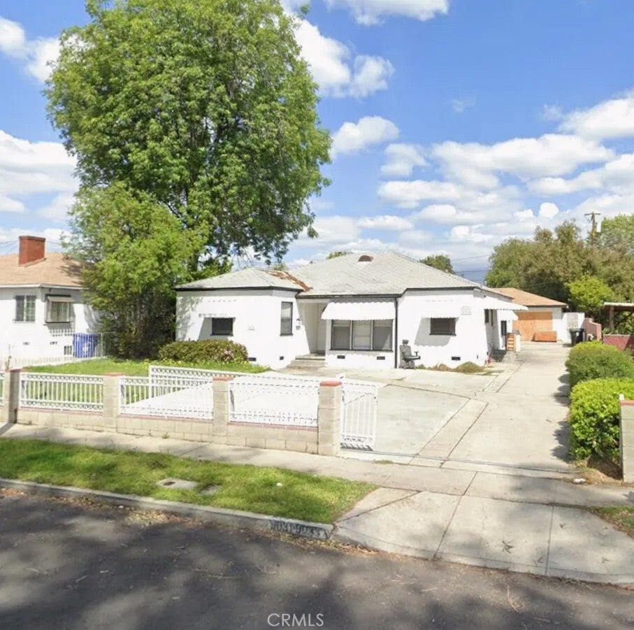 9031 Marshall Street — photo