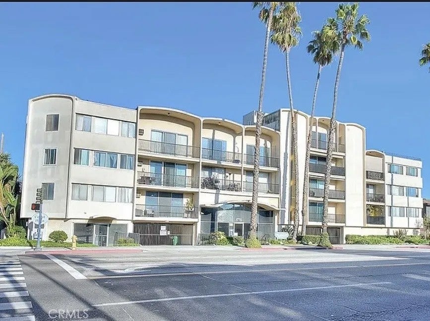 1770 Ximeno Avenue 202 — photo