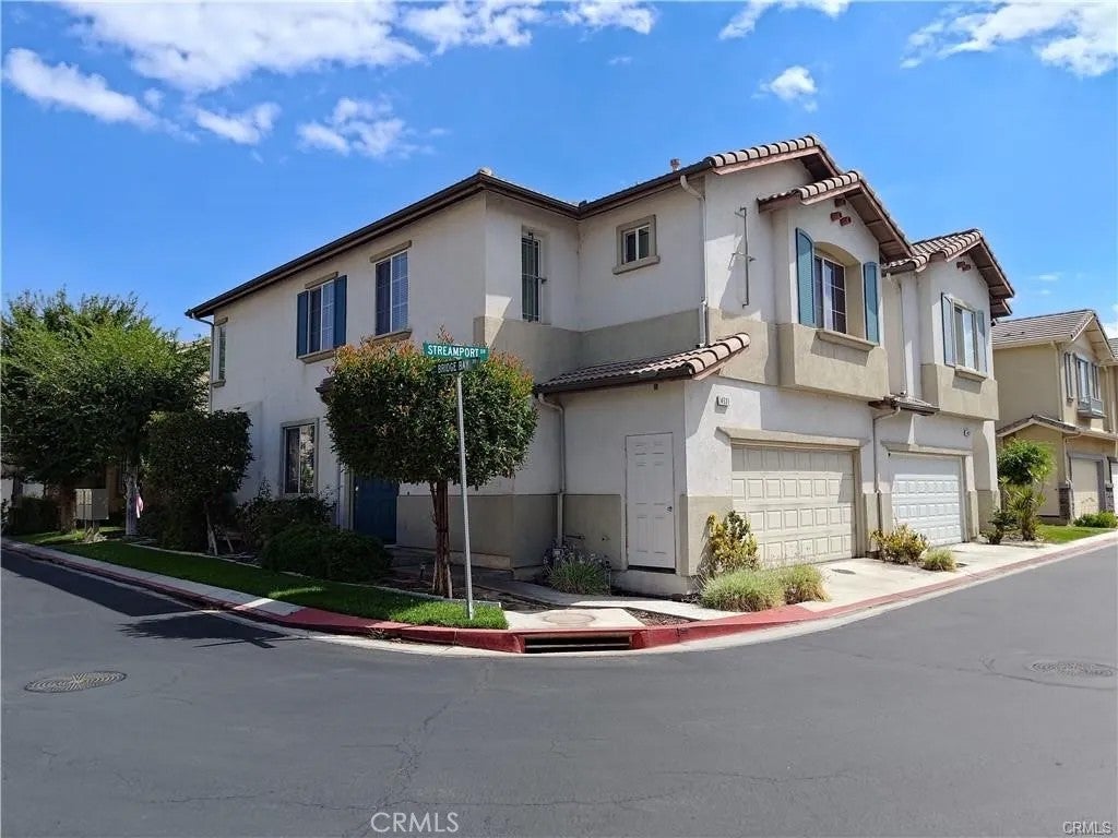 4531 Streamport Dr — photo