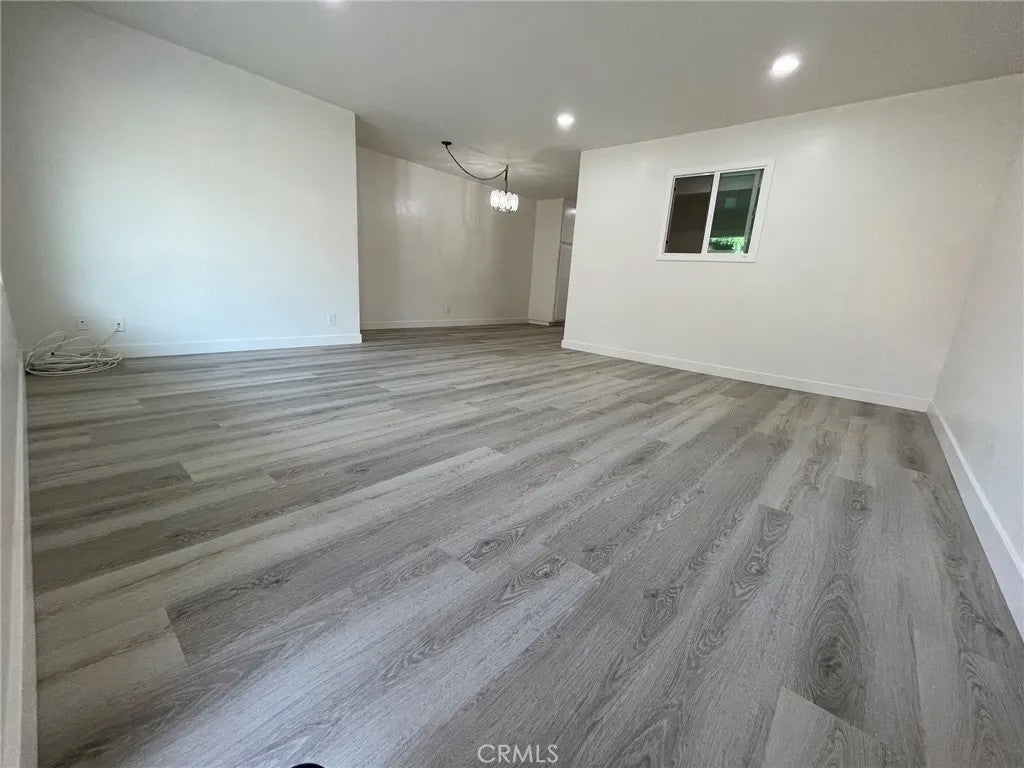 1131 S Alta Vista Avenue F — photo