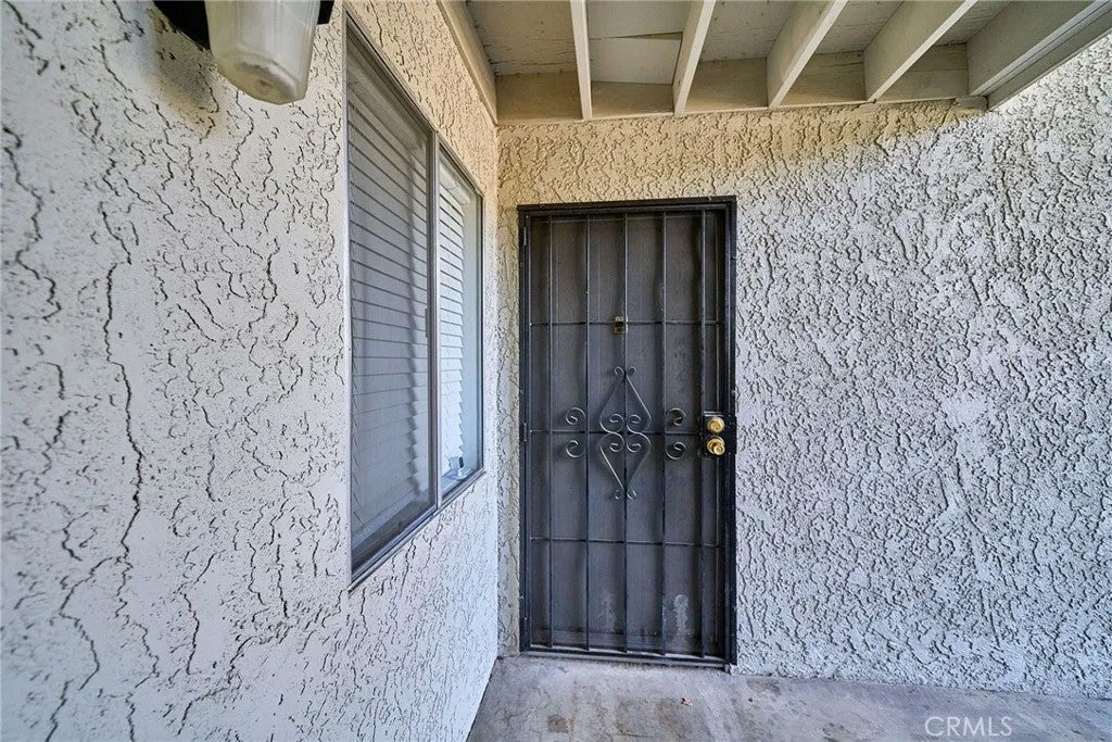 26200 Redlands 5 — photo